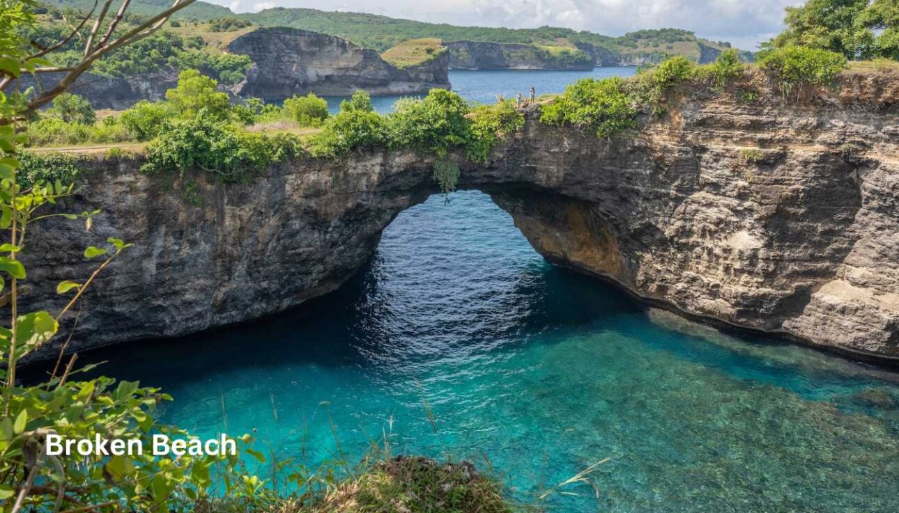 Broken beach in Penida