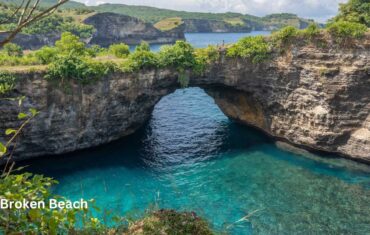 Broken beach in Penida