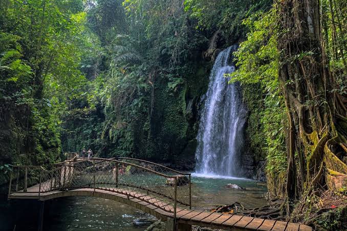 Ulu Petanu waterfall