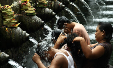 tirta empul temple purification