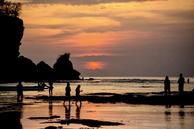 Padang padang beach