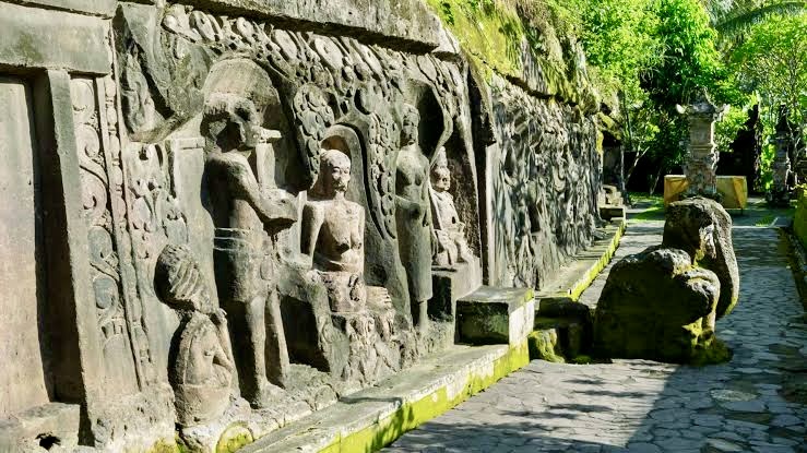 Yeh Pulu temple