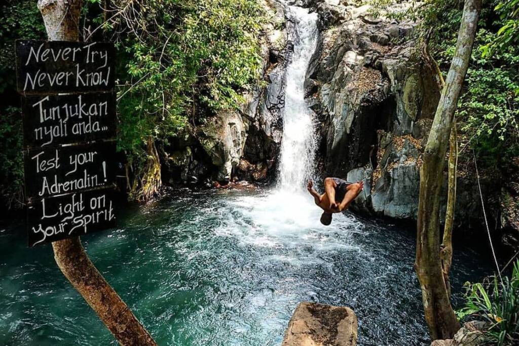 Aling Aling Waterfall