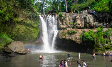 Bali waterfalls tour