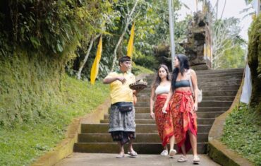 Mengening temple purification, Bali trip duration