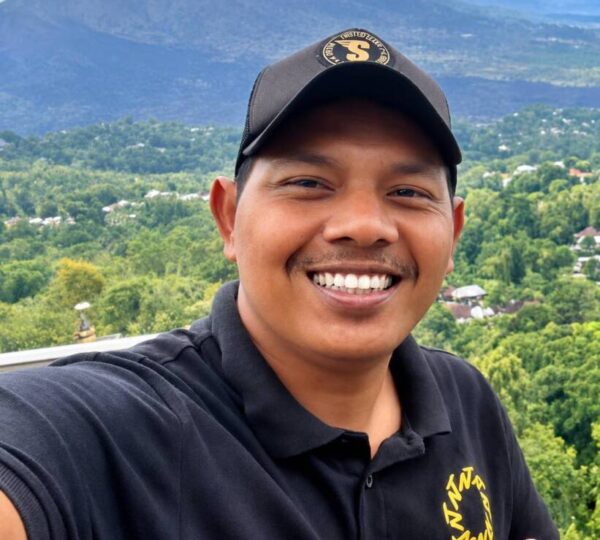 Andra - Bali private tour driver in Ubud