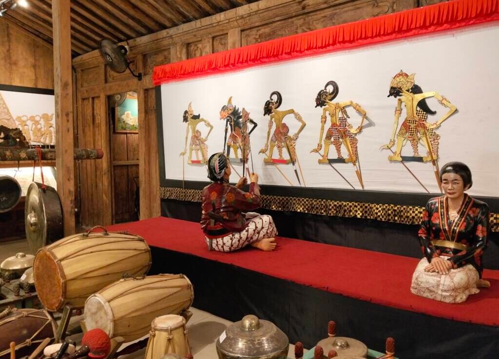 SETIA DARMA HOUSE OF MASK and PUPPETS