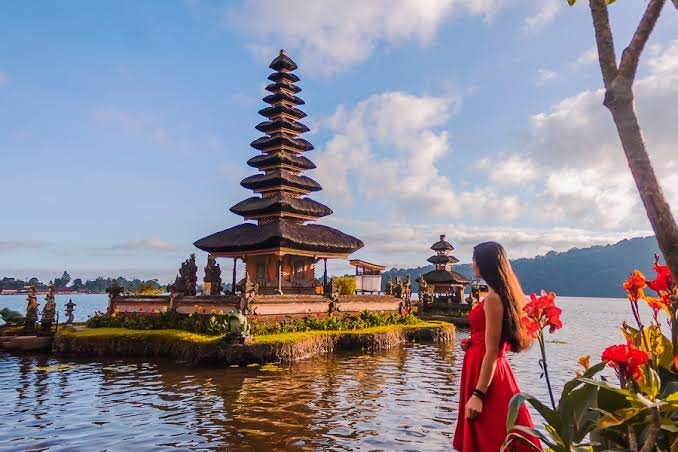 Best friendly private ubud tour driver